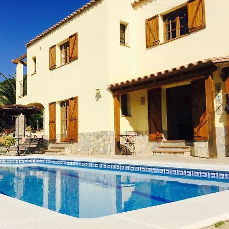 Vila Zara กาลองเย ภายนอก รูปภาพ