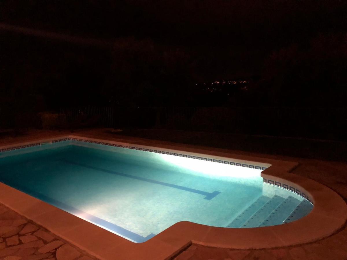 Vila Zara กาลองเย ภายนอก รูปภาพ